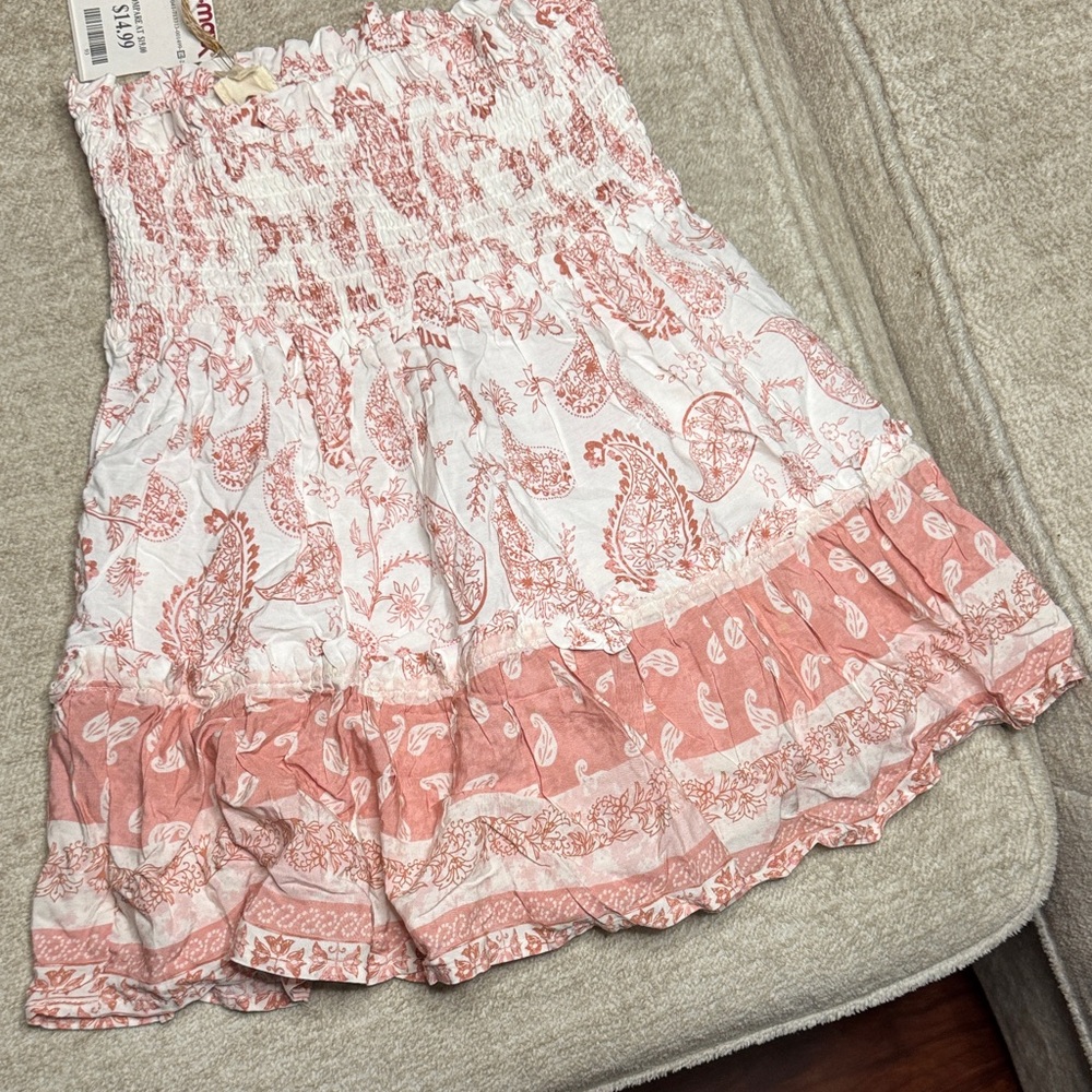 Juniors size L Pink and White Paisley strapless shirt. Could be used as a skirt.